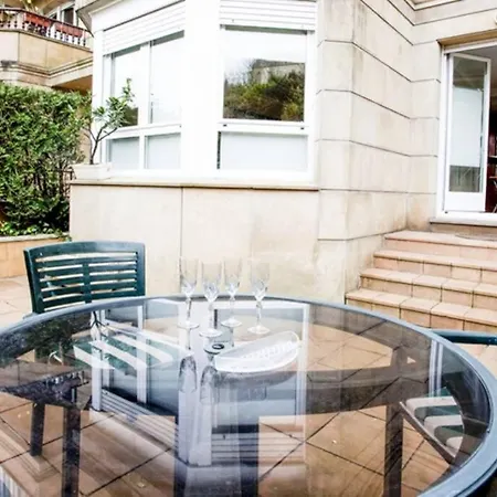 Luxury W/terrace Near The Wifi