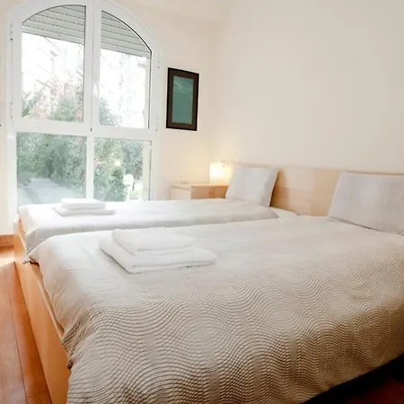 Luxury W/terrace Near The Wifi Apartment